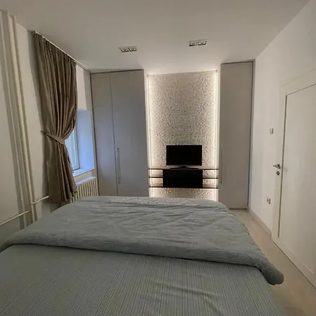 New, Modern In Apartment